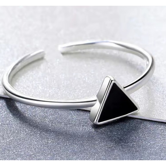 NEW Onyx Triangle Ring 925 Sterling Silver Adjustable - Picture 3 of 12